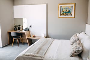 thumbnail: Room