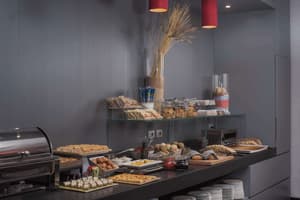 thumbnail: Breakfast area
