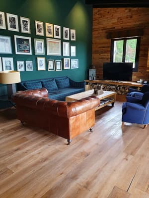 thumbnail: Interior