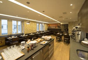 thumbnail: Breakfast area