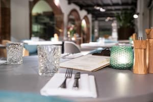 thumbnail: Restaurant