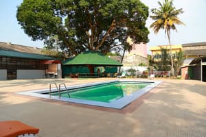 thumbnail: Outdoor pool