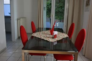 thumbnail: In-room dining