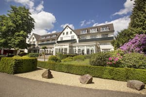 thumbnail: Front of property