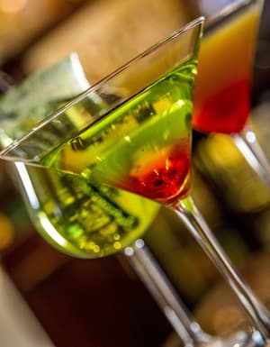thumbnail: Bar (on property)