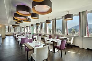 thumbnail: Restaurant