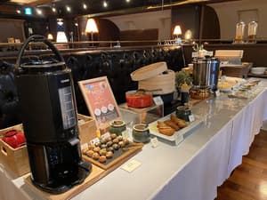thumbnail: Breakfast buffet