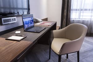 thumbnail: In-room business center