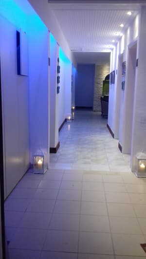 thumbnail: Hallway