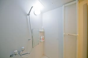 thumbnail: Bathroom shower