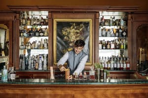 thumbnail: Bar (on property)