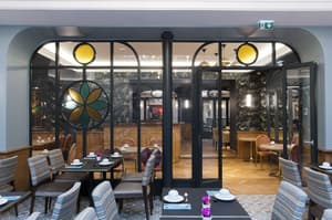 thumbnail: Bar (on property)