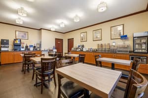 thumbnail: Breakfast area