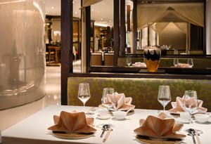 thumbnail: Restaurant