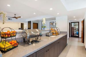 thumbnail: Breakfast area