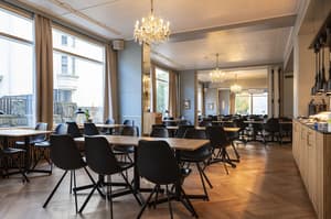 thumbnail: Restaurant