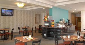 thumbnail: Breakfast area