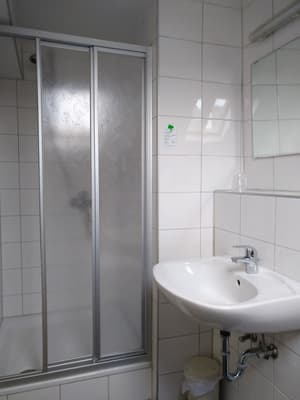 thumbnail: Bathroom shower