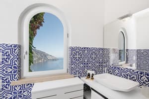 thumbnail: Bathroom sink