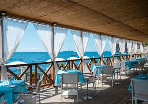 thumbnail: Restaurant