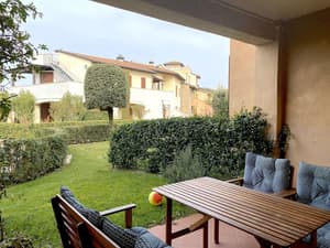 thumbnail: Terrace/patio
