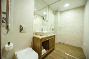 thumbnail: Bathroom