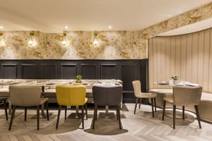 thumbnail: Breakfast area