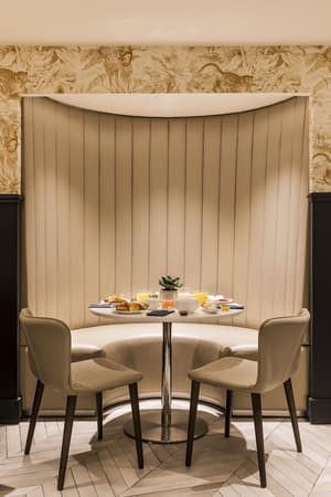 thumbnail: Breakfast area