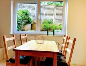 thumbnail: In-room dining