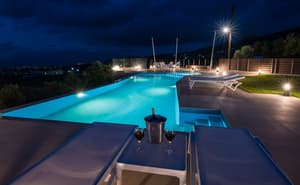 thumbnail: Exterior