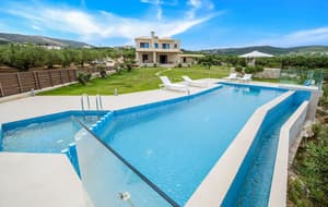 thumbnail: Outdoor pool