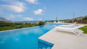 thumbnail: Outdoor pool