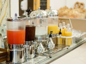thumbnail: Breakfast area