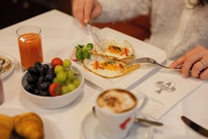 thumbnail: Restaurant