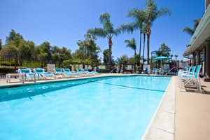 thumbnail: Swimming Pool