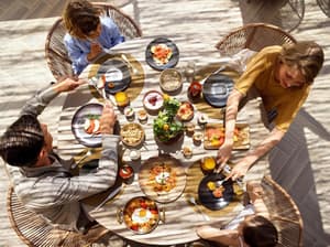 thumbnail: Outdoor dining