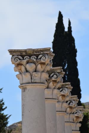 thumbnail: Exterior detail
