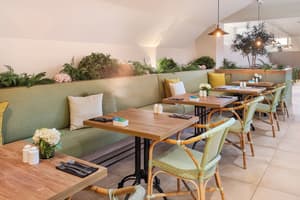 thumbnail: Breakfast area