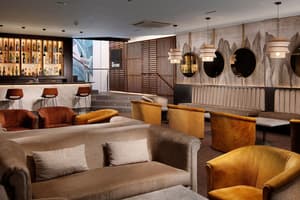 thumbnail: Bar (on property)