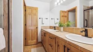 thumbnail: Interior