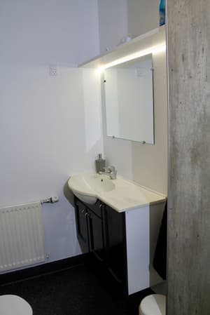 thumbnail: Bathroom