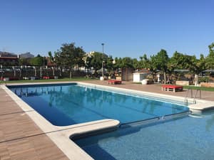 thumbnail: Pool