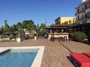 thumbnail: Pool