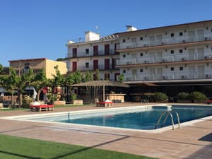 thumbnail: Outdoor pool