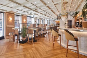 thumbnail: Bar (on property)