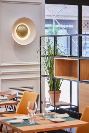 thumbnail: Restaurant