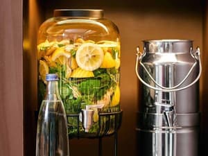 thumbnail: Food and drink