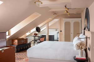 thumbnail: Room