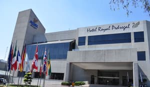 thumbnail: Front of property