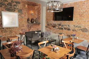 thumbnail: Restaurant
